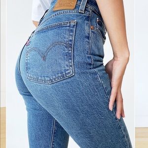 Levi’s Wedgie Icon Jean